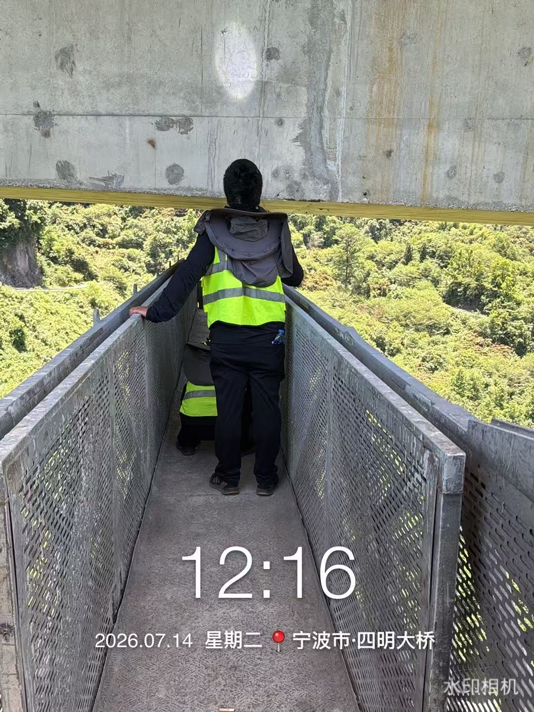 浙江宁波四明大桥桥梁检测项目｜上海峻英捷桥检车现场作业案例图片